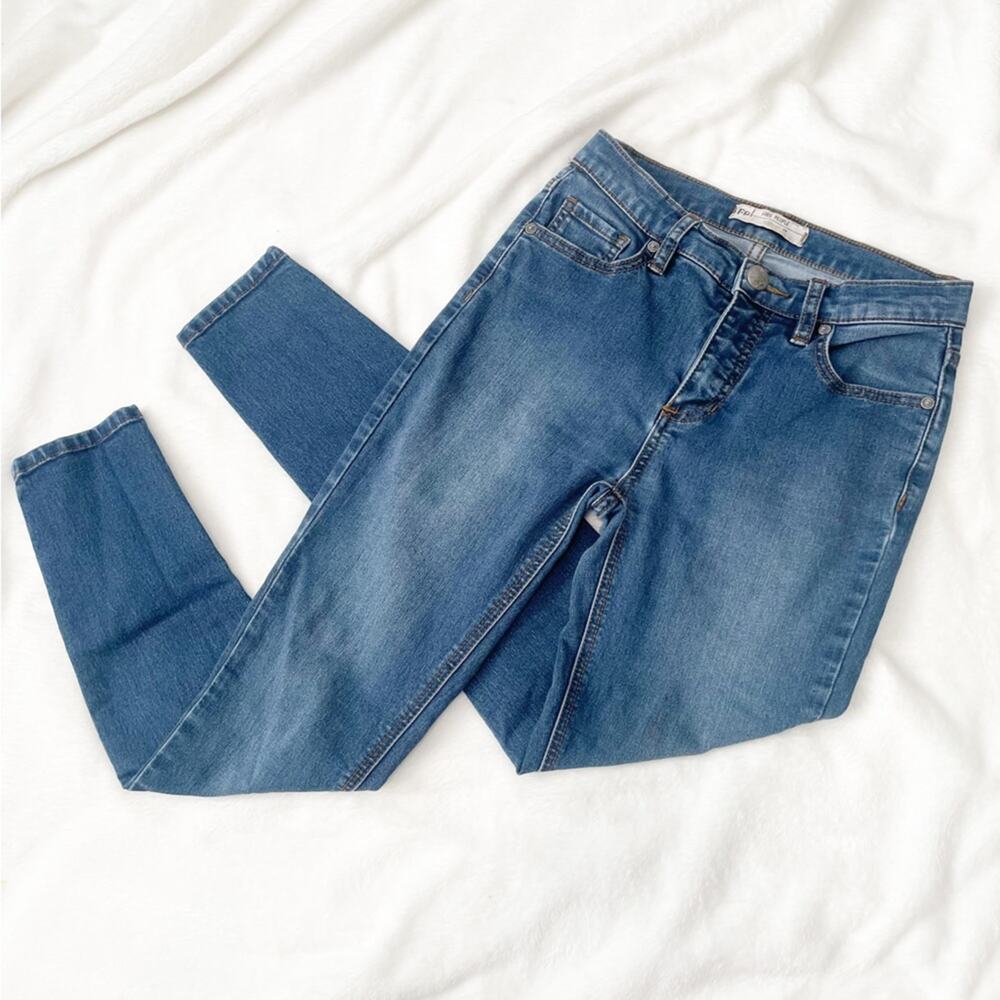 Free People skinny jeans blue denim size 25 high rise